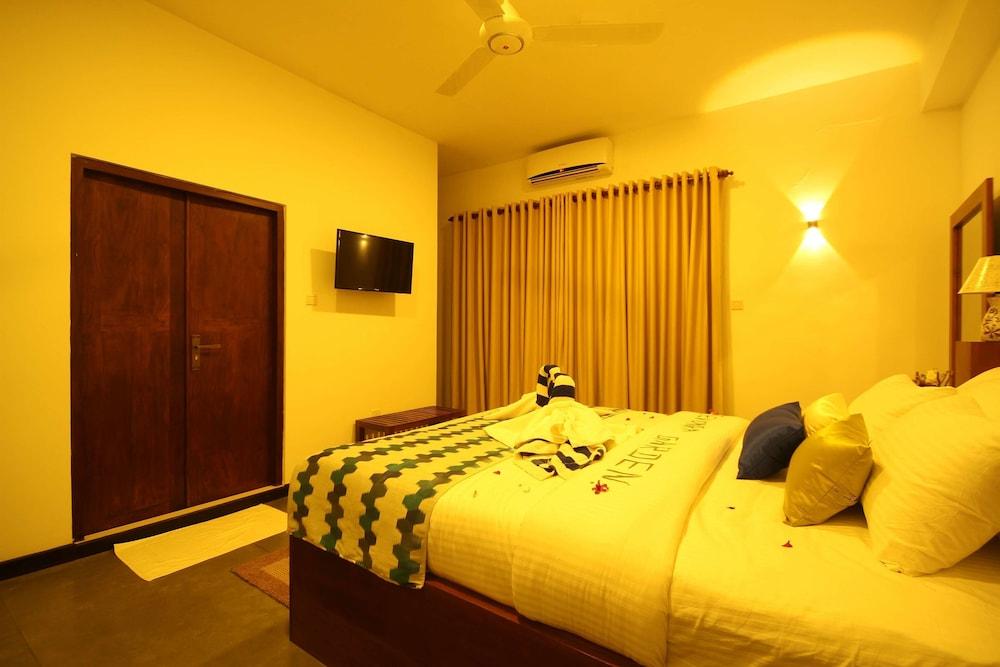 Hotel Sevonra Unawatuna Esterno foto