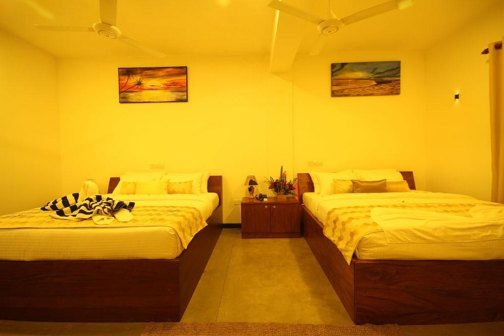 Hotel Sevonra Unawatuna Esterno foto