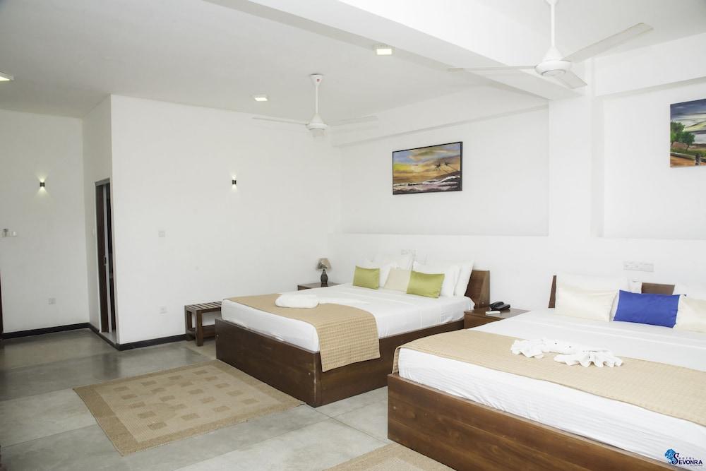 Hotel Sevonra Unawatuna Esterno foto